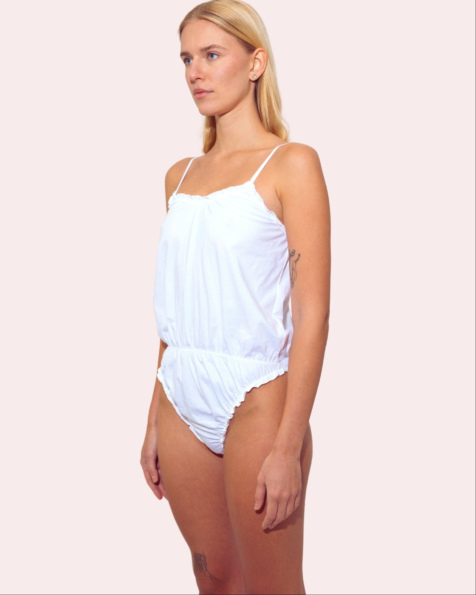 BODY_BLOOMER_BLANC_BRETELLES