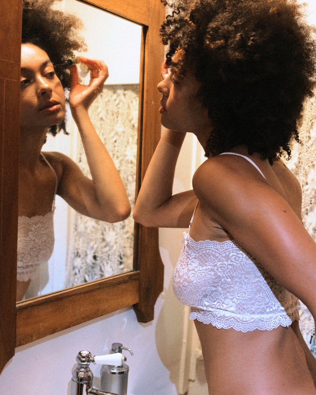 Brassière en dentelle blanche no comment